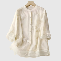 MIREILLE | TOP WITH EMBROIDERED FLOWERS
