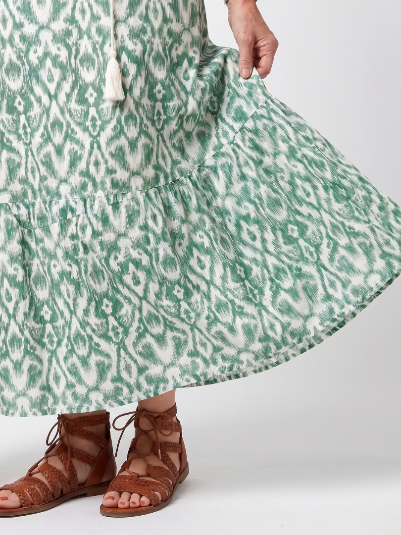 ILARA | PATTERN V NECK TASSEL MIDI DRESS