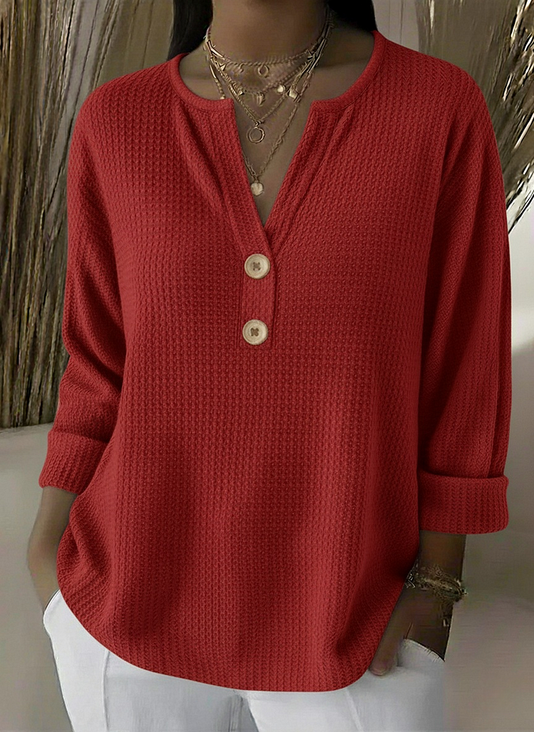 LUCÍA | TEXTURED BUTTONED HENLEY TOP
