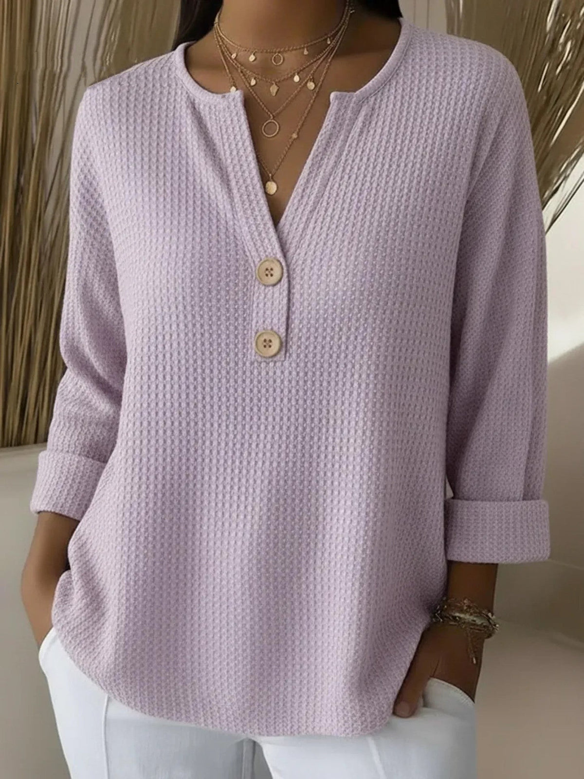 LUCÍA | TEXTURED BUTTONED HENLEY TOP