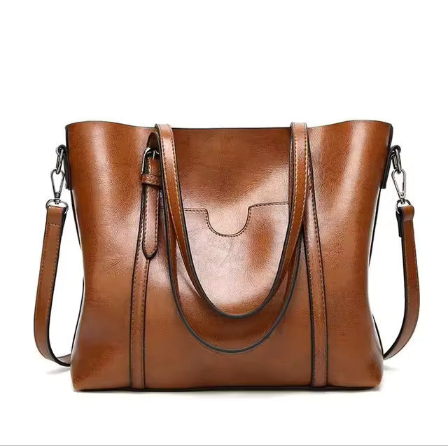 DAPHIRA | SLEEK SHOULDER BAG
