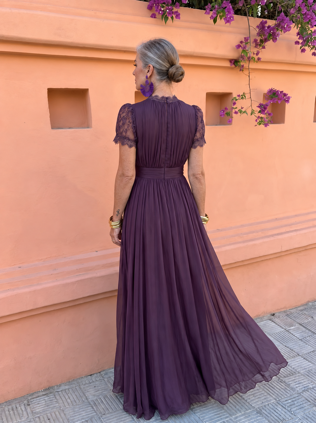 Cayetana dress on a mature woman