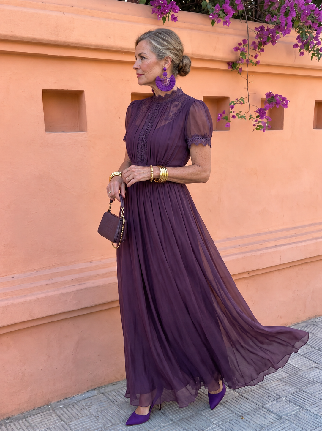 Cayetana dress on a mature woman