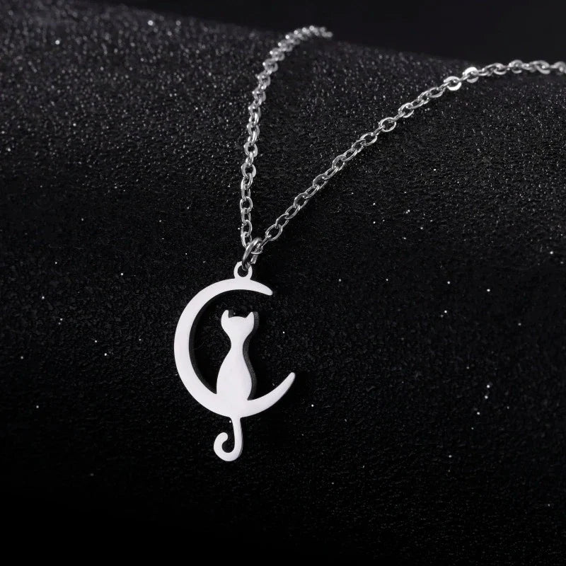Cat & Moon | Pendant Necklace