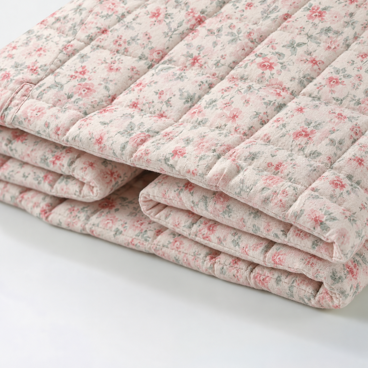 Dolly quilted basket — folded flat
