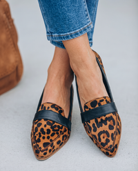 Pointed Toe Loafers with Vamp Band
