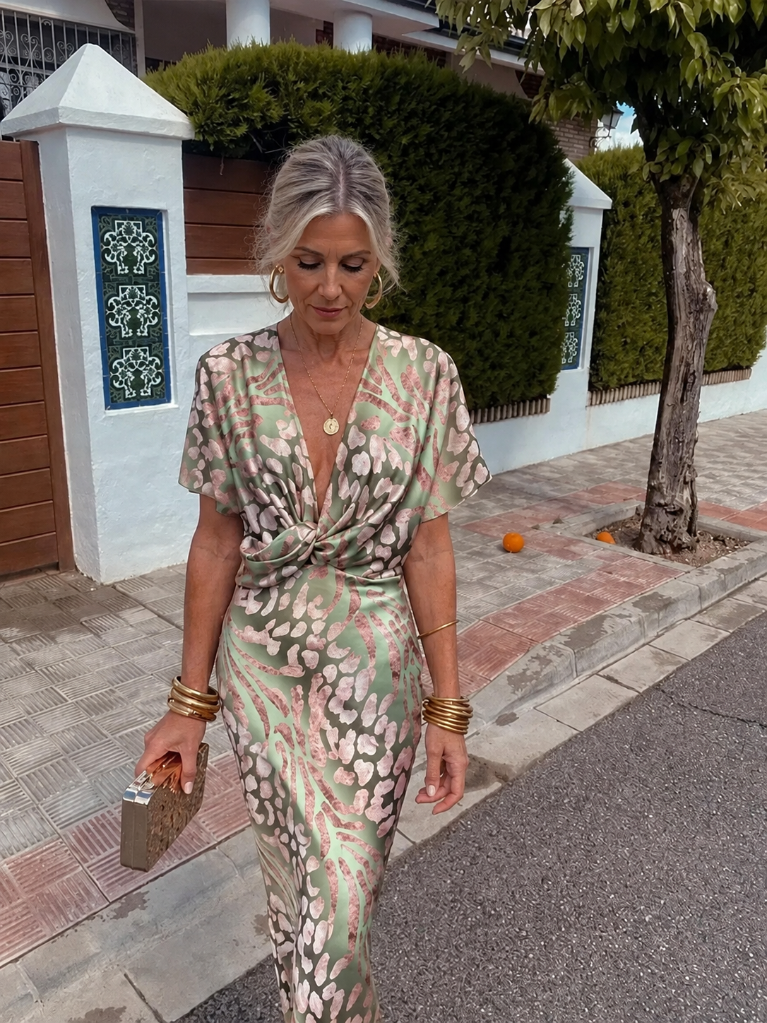 higinia outfit on mature model